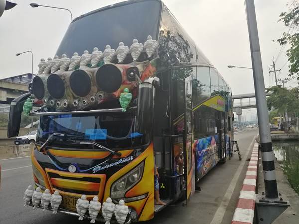 รถทัวร์ประเทศไทย