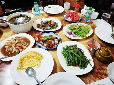 ร้านปางเดื่อคำม่วน